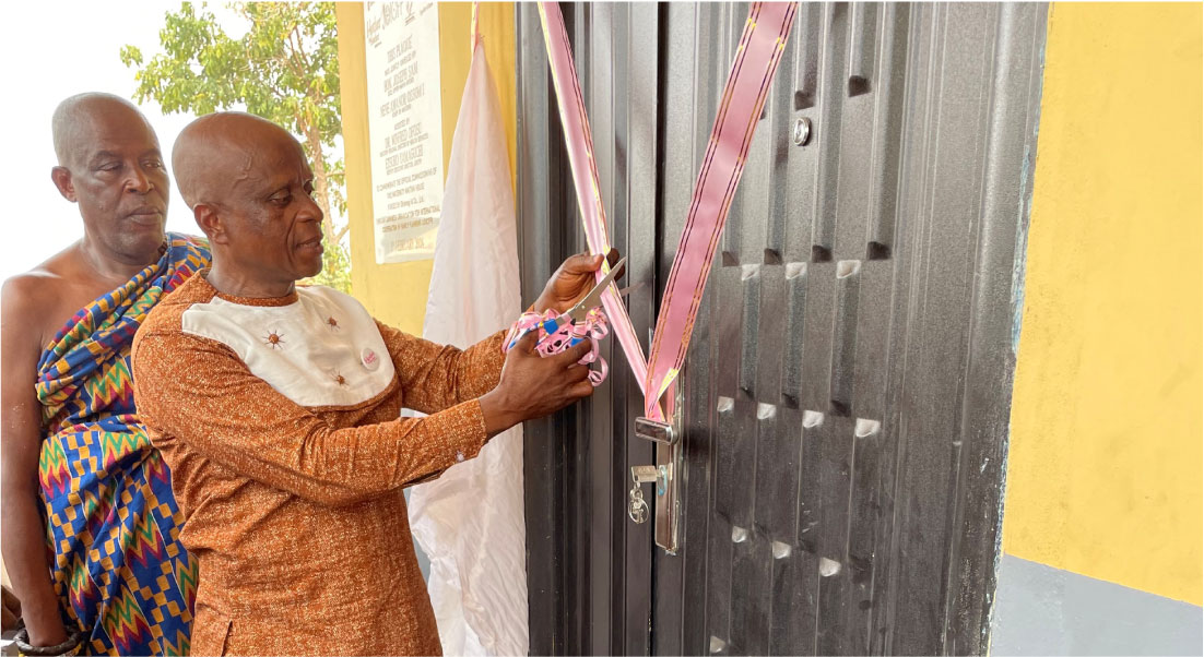 Opening ceremony for a maternity waiting house