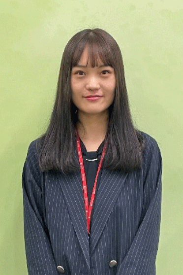 先輩社員