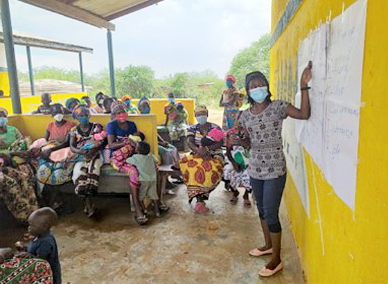 A scene from a training session to deepen knowledge about nutrition for a Mother to Mother group
